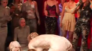 Mudpit of Love Screencap 14 on www.sinx.com