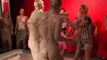 Mudpit of Love Screencap 22 on www.sinx.com