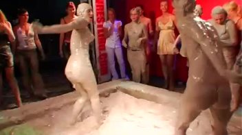 Mudpit of Love Screencap 35 on www.sinx.com