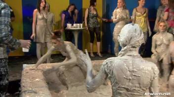 When Two Mud Battles Become One Screencap 43 on www.sinx.com