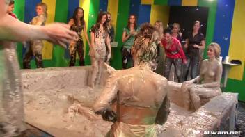 When Two Mud Battles Become One Screencap 53 on www.sinx.com