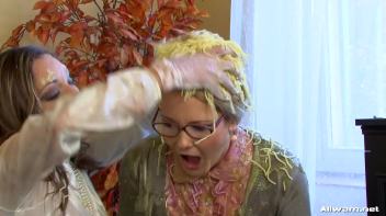 Slop Queens Screencap 20 on www.sinx.com