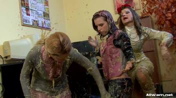 Slop Queens Screencap 59 on www.sinx.com