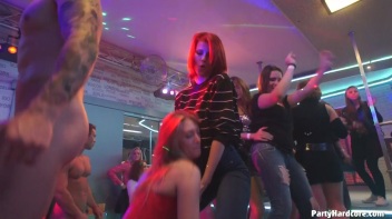 Party Hardcore Gone Crazy Vol. 31 Part 7 - Cam 2 Screencap 89 on www.sinx.com