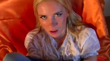 Use Me As Your Piss Whore Screencap 70 on www.sinx.com