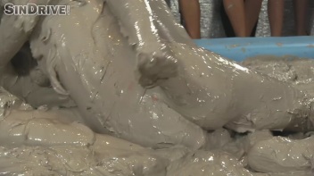 Muddy Wrestling: Pornstar Power - Nathaly Cherie vs. Vanessa Screencap 92 on www.sinx.com