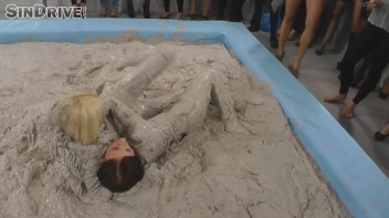 Muddy Wrestling: Pornstar Power - Nathaly Cherie vs. Vanessa Screencap 14 on www.sinx.com