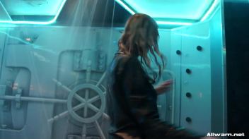 Looking Good In Wetlook Screencap 27 on www.sinx.com