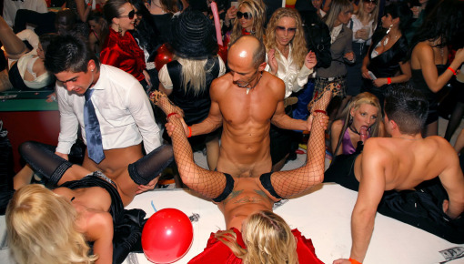 Latest deal - Gash Gamblers Part 2 - Cam 2