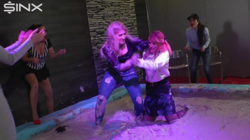 Mud Wrestling Doubles Competition Screencap 29 on www.sinx.com