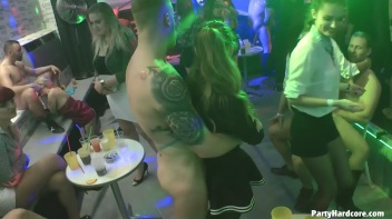 Party Hardcore Gone Crazy Vol. 32 Part 6 - Cam 1 Screencap 90 on www.sinx.com