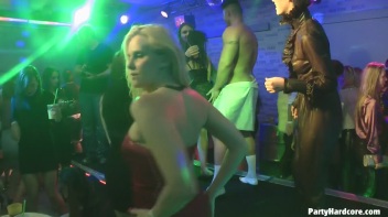 Party Hardcore Gone Crazy Vol. 32 Part 6 - Cam 1 Screencap 45 on www.sinx.com