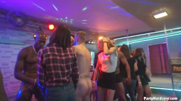 Party Hardcore Gone Crazy Vol. 31 Part 7 - Cam 1 Screencap 56 on www.sinx.com