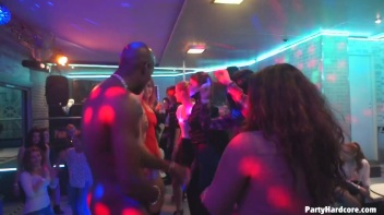 Party Hardcore Gone Crazy Vol. 31 Part 7 - Cam 1 Screencap 66 on www.sinx.com