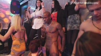 Party Hardcore Gone Crazy Vol. 16 Part 1 - Cam 4 Screencap 118 on www.sinx.com