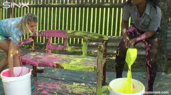 Messy Mamacitas, Girlfriends Paint Themselves Pretty Screencap 10 on www.sinx.com