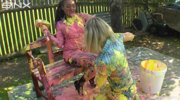 Messy Mamacitas, Girlfriends Paint Themselves Pretty Screencap 30 on www.sinx.com
