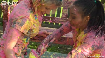 Messy Mamacitas, Girlfriends Paint Themselves Pretty Screencap 37 on www.sinx.com