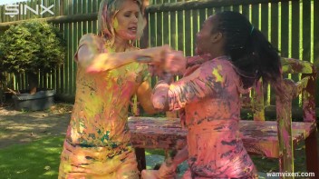 Messy Mamacitas, Girlfriends Paint Themselves Pretty Screencap 44 on www.sinx.com