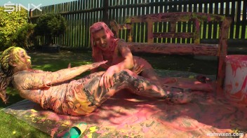 Messy Mamacitas, Girlfriends Paint Themselves Pretty Screencap 53 on www.sinx.com