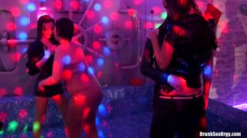 Holiday Hotties Part 5 - Shower Cam Screencap 2 on www.sinx.com