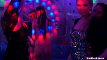 Holiday Hotties Part 5 - Shower Cam Screencap 66 on www.sinx.com