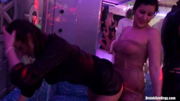 Holiday Hotties Part 5 - Shower Cam Screencap 7 on www.sinx.com