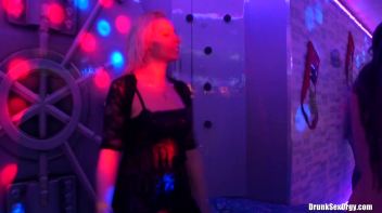 Holiday Hotties Part 5 - Shower Cam Screencap 76 on www.sinx.com