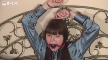 Ball Gagged Babe Drools Down Herself Screencap 5 on www.sinx.com