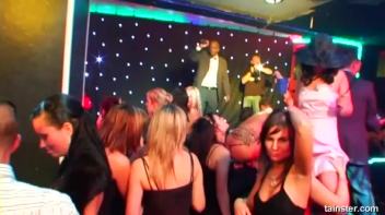 Pussy Casino Part 3 - Cam 1 Screencap 60 on www.sinx.com