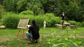 Painting In Piss Screencap 8 on www.sinx.com