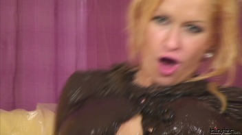 Stacy Silver Live and Gooey! Screencap 127 on www.sinx.com