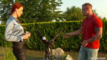 Golden shower in the garden Screencap 9 on www.sinx.com