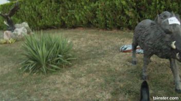 Golden shower in the garden Screencap 117 on www.sinx.com