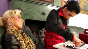 Extreme Makeover! Screencap 21 on www.sinx.com