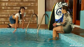 Splash That Ass Screencap 14 on www.sinx.com