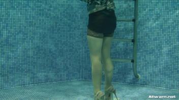 Splash That Ass Screencap 55 on www.sinx.com