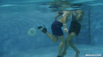 Splash That Ass Screencap 79 on www.sinx.com