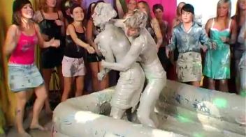 Eurobabes Love To Slam Their Faces Into The Mud Screencap 95 on www.sinx.com