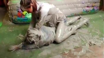 Eurobabes Love To Slam Their Faces Into The Mud Screencap 16 on www.sinx.com