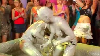 Eurobabes Love To Slam Their Faces Into The Mud Screencap 41 on www.sinx.com