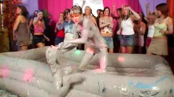 Eurobabes Love To Slam Their Faces Into The Mud Screencap 49 on www.sinx.com