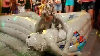 Eurobabes Love To Slam Their Faces Into The Mud Screencap 65 on www.sinx.com