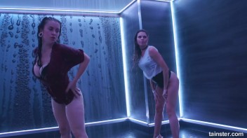 The Shower Brings Sensual Power! Screencap 46 on www.sinx.com