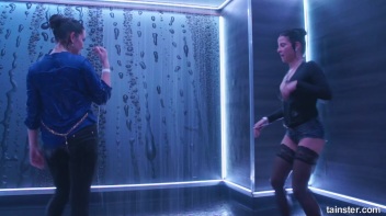 The Shower Brings Sensual Power! Screencap 55 on www.sinx.com