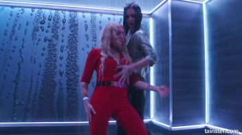 The Shower Brings Sensual Power! Screencap 74 on www.sinx.com