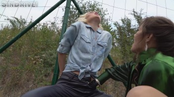 Sexy Lesbians Having Slow-Motion Sex Screencap 63 on www.sinx.com