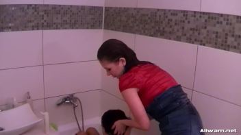 Beauties In The Tub In Fully Clothed Scrub-Down Screencap 74 on www.sinx.com