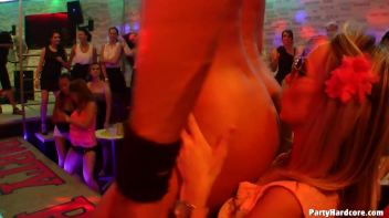 Party Hardcore Vol. 89 Part 2 - Main edit Screencap 34 on www.sinx.com