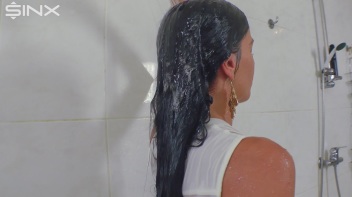 Raven Haired Babe Shampoos And Lathers Up Screencap 33 on www.sinx.com